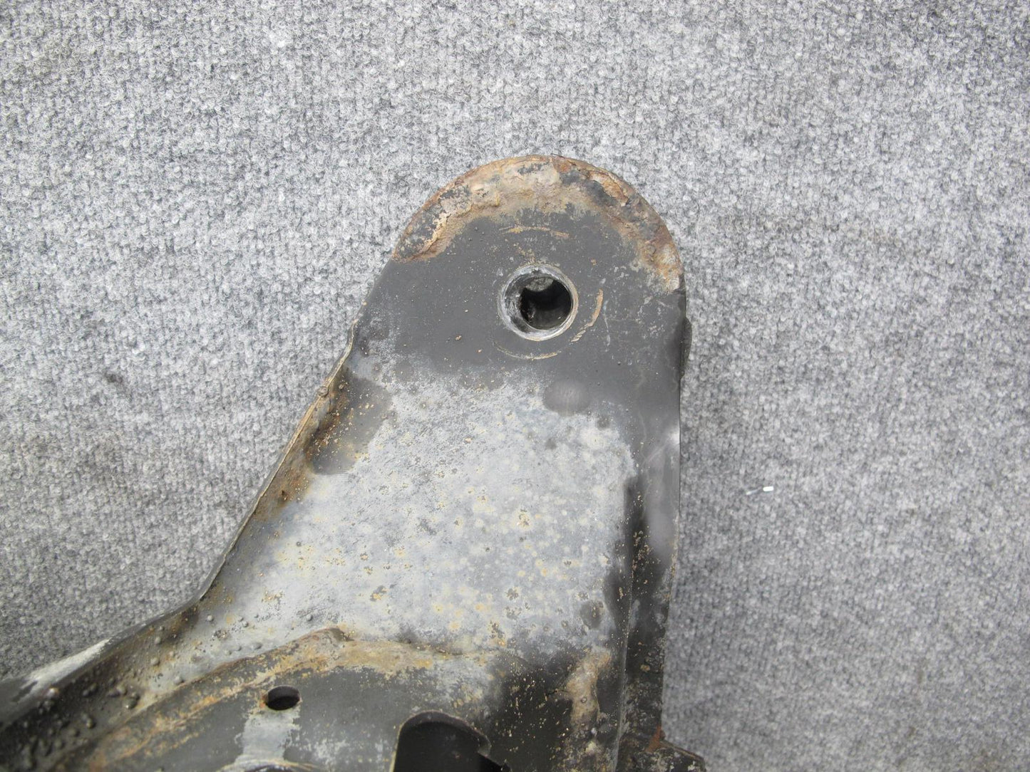 98-02 Chevrolet Camaro Coupe LS1 5.7L Front Suspension Subframe Crossmember OEM