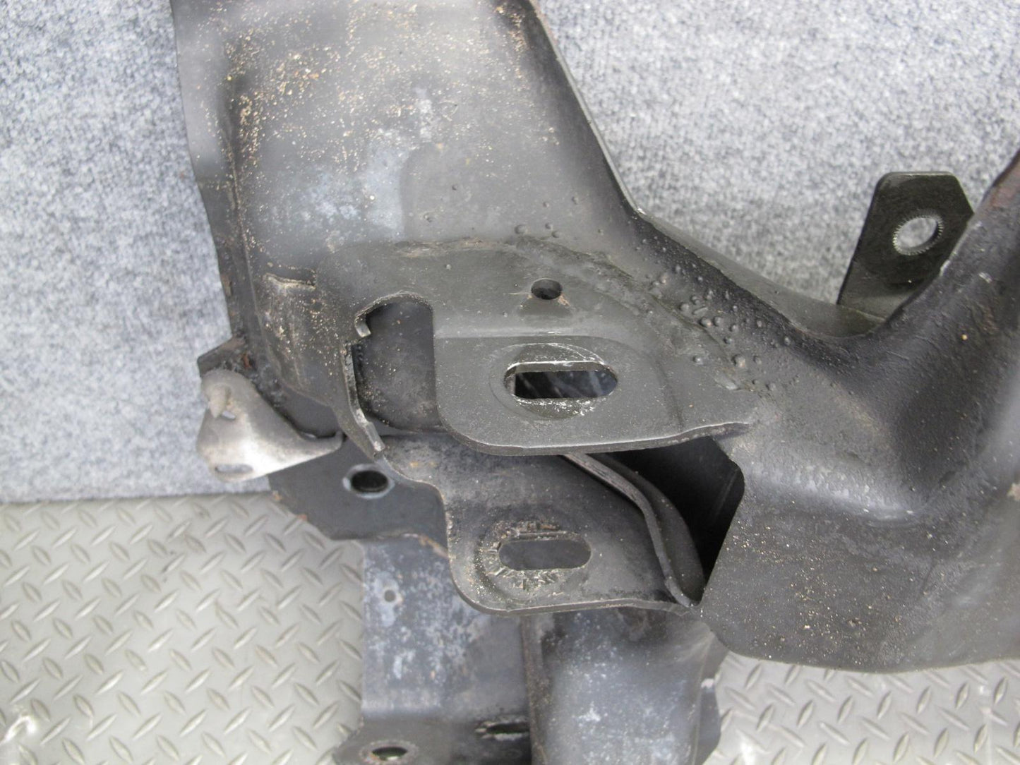 98-02 Chevrolet Camaro Coupe LS1 5.7L Front Suspension Subframe Crossmember OEM