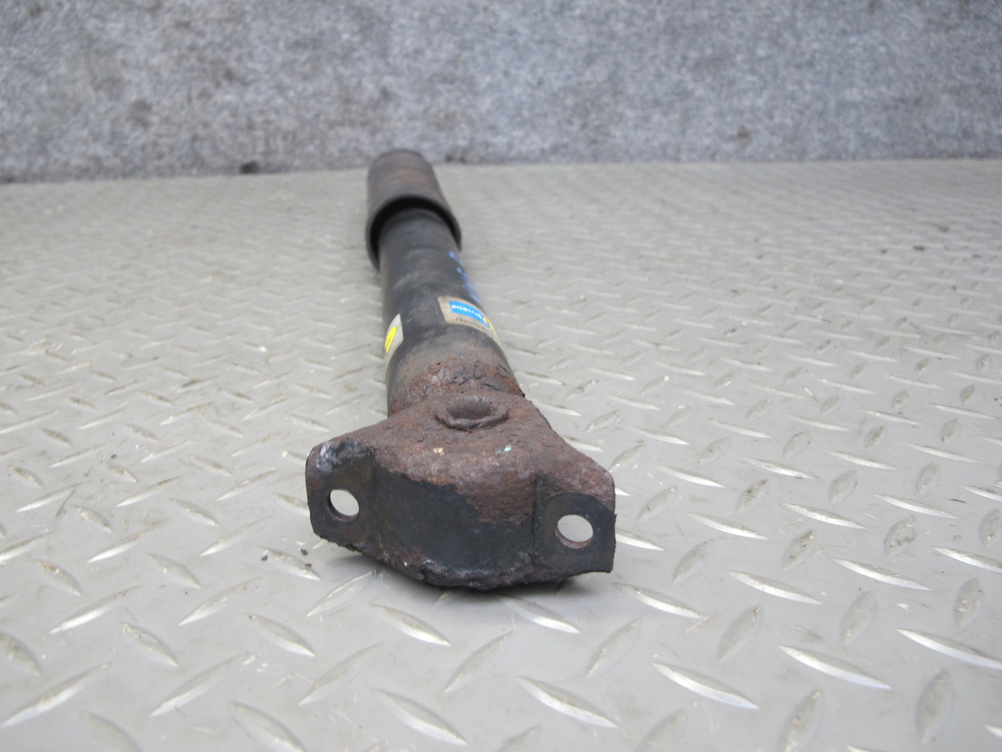75-85 Mercedes W123 Set of 2 Front Left & Right Bilstein Strut Shock Absorber