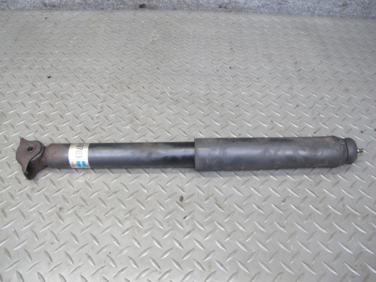75-85 Mercedes W123 Set of 2 Front Left & Right Bilstein Strut Shock Absorber