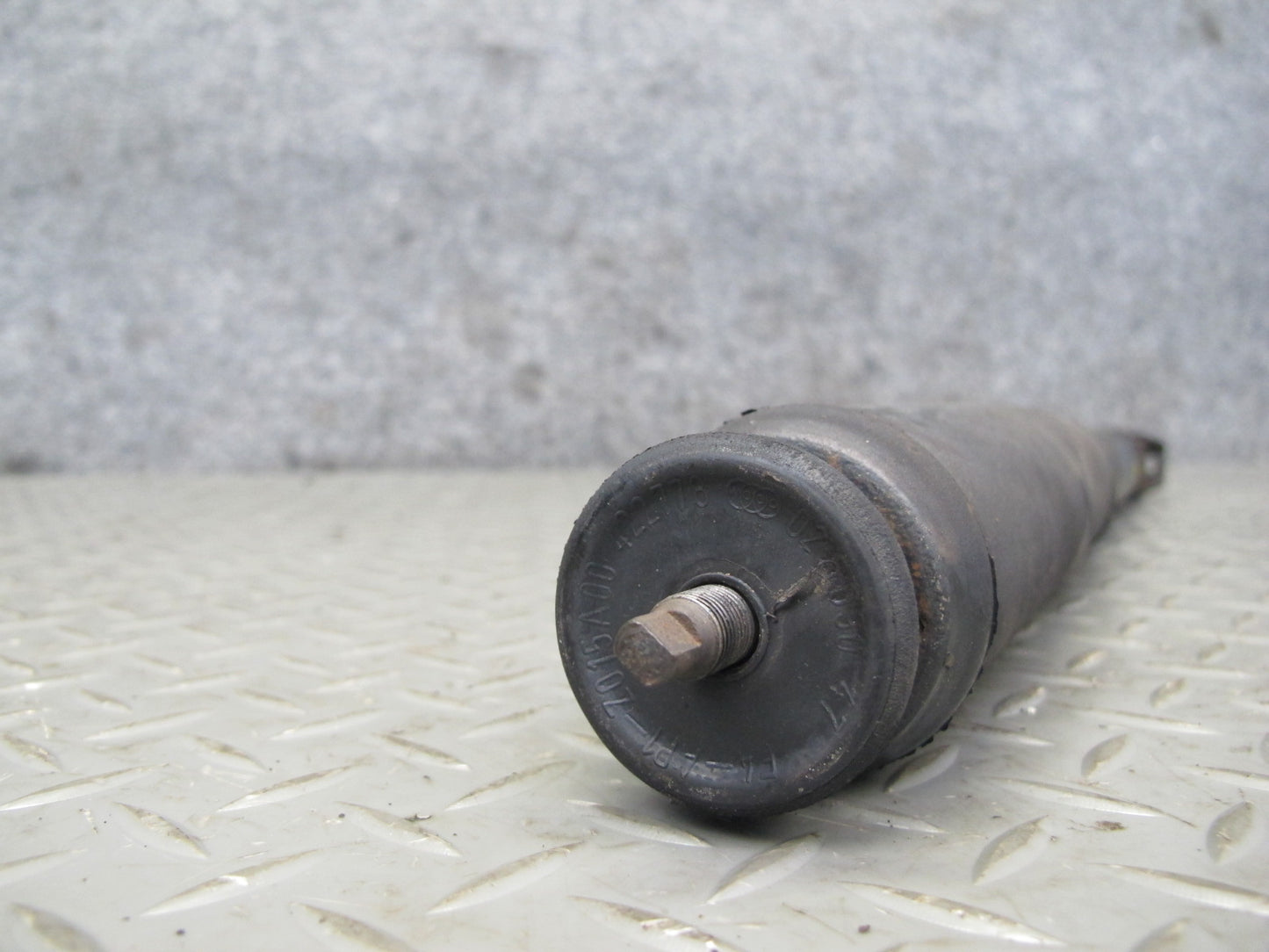 75-85 Mercedes W123 Set of 2 Front Left & Right Bilstein Strut Shock Absorber