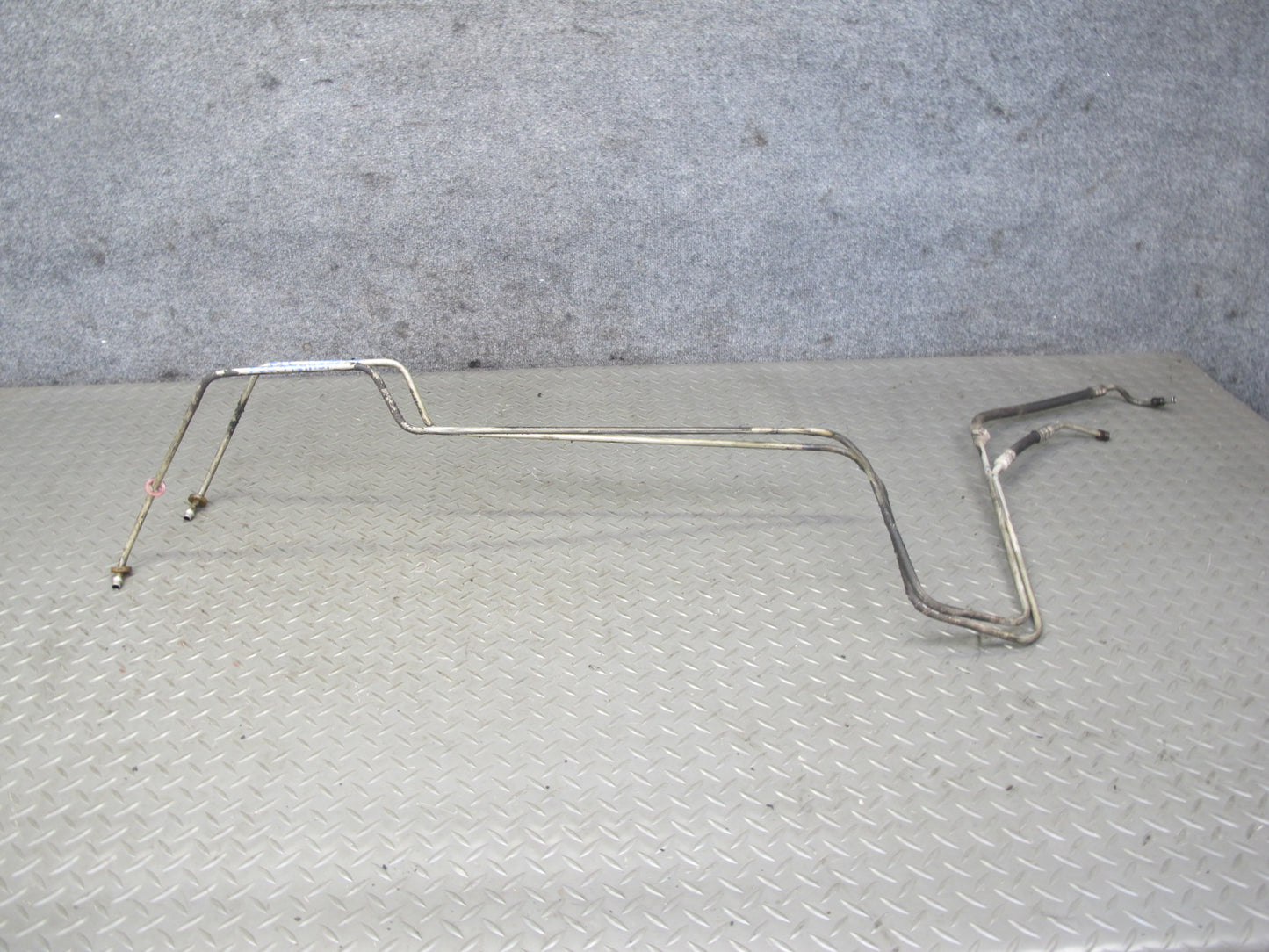 1998 Chevrolet Camaro 4L60E A/T Auto Transmission Oil Cooler Hose Pipe Line OEM