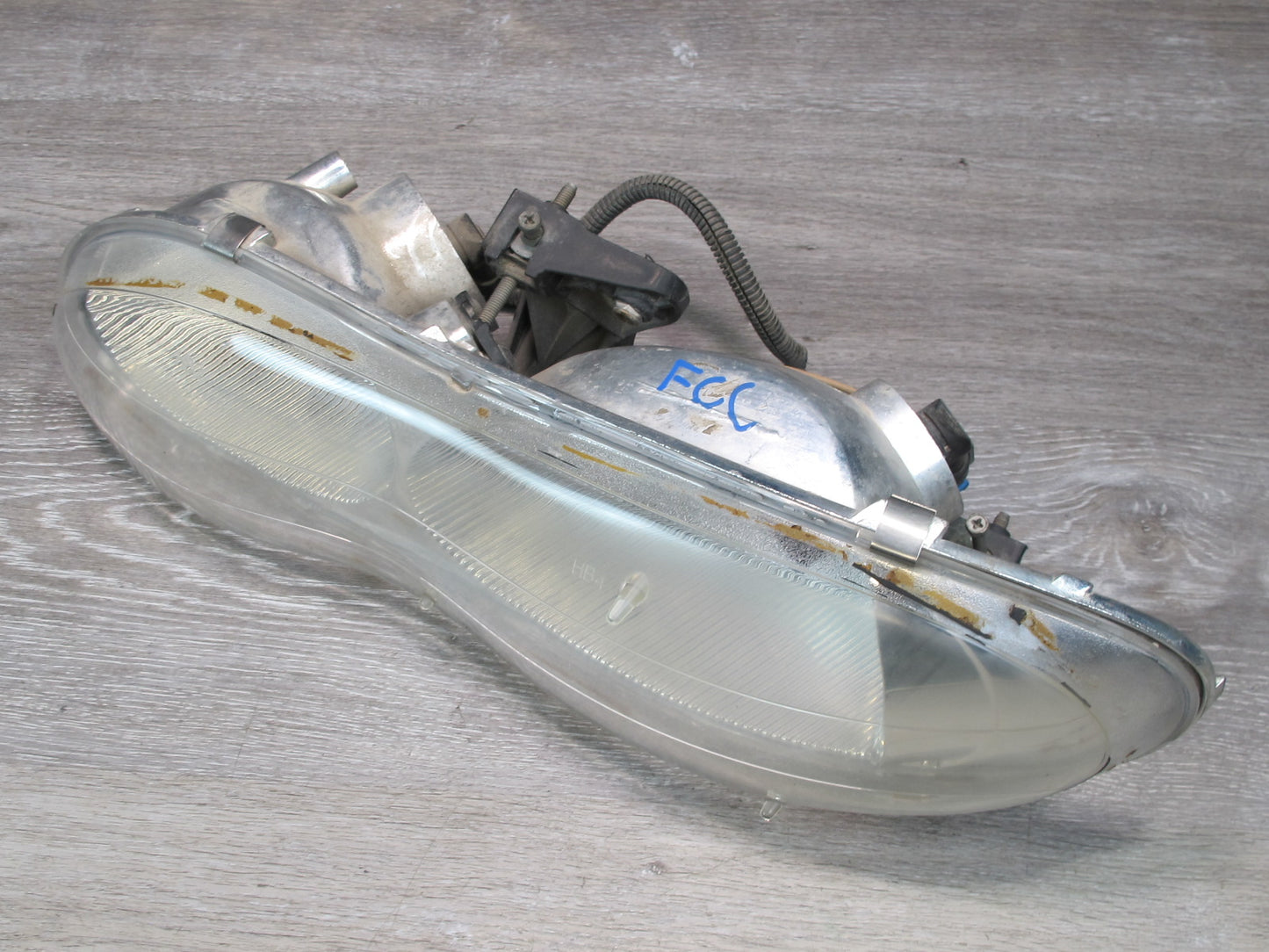 98-02 Chevrolet Camaro Set of 2 Front Left & Right Headlight Lamp OEM