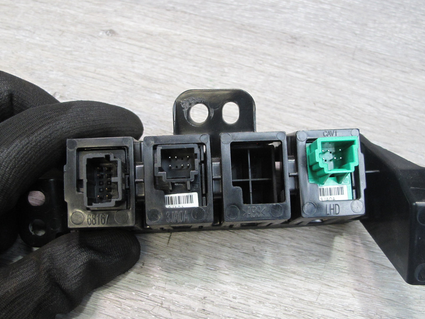 2013-2020 Infiniti JX35 QX60 Traction Control Trunk Power Door Button Switch