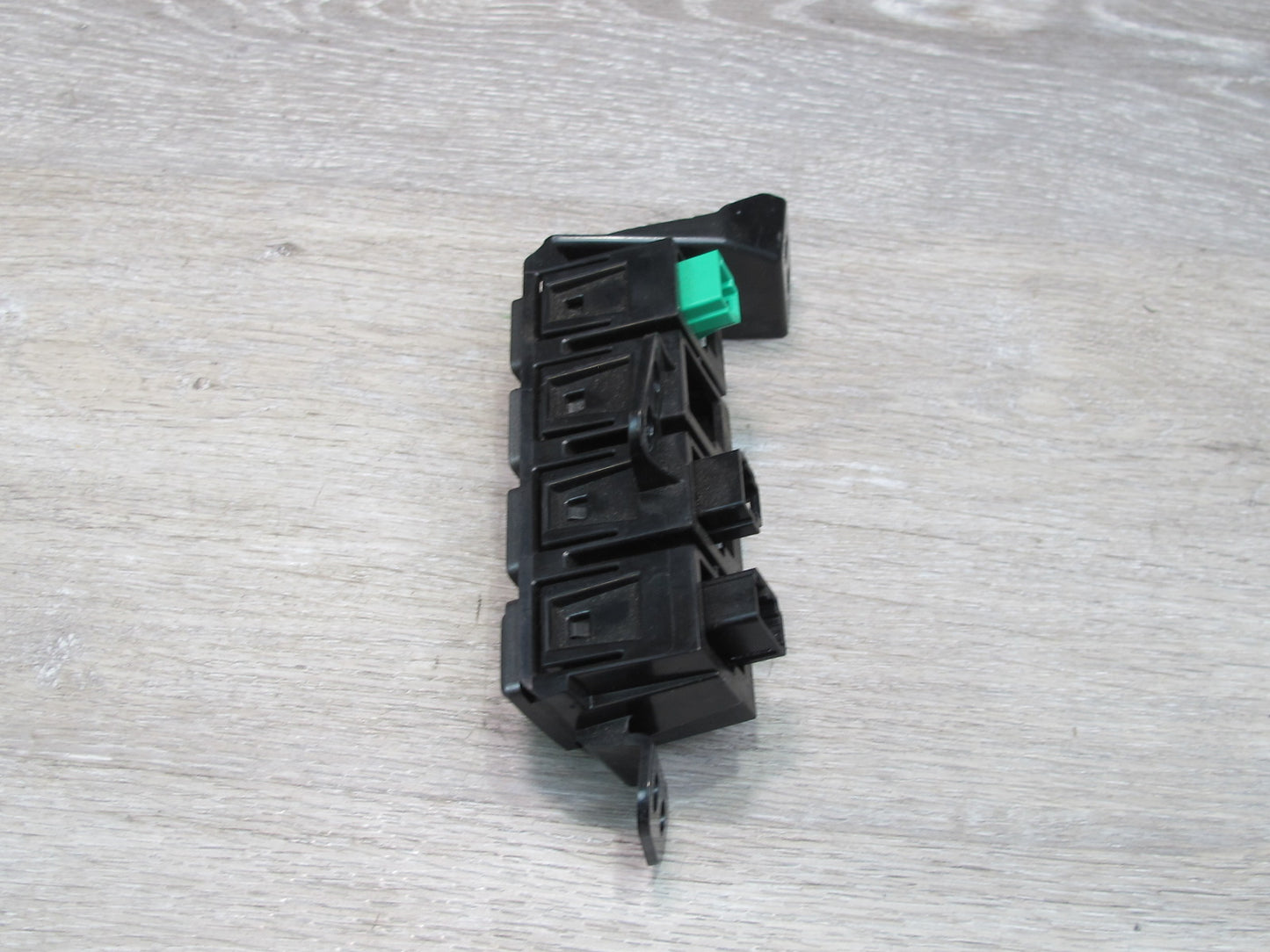2013-2020 Infiniti JX35 QX60 Traction Control Trunk Power Door Button Switch
