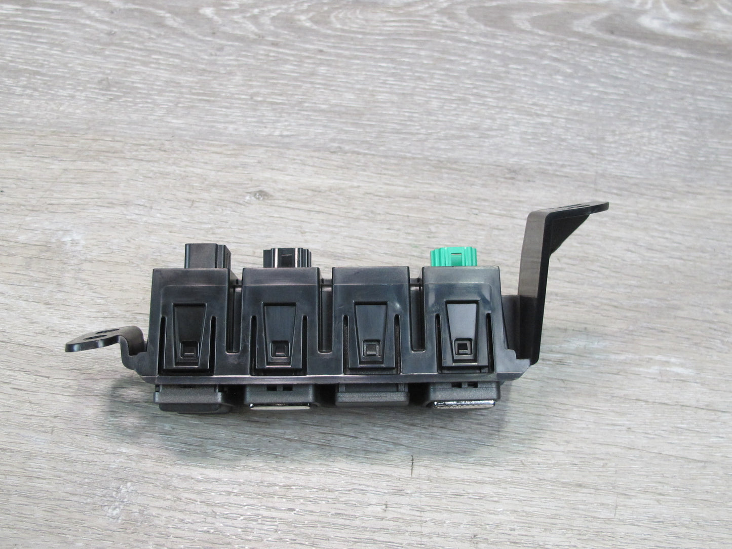 2013-2020 Infiniti JX35 QX60 Traction Control Trunk Power Door Button Switch