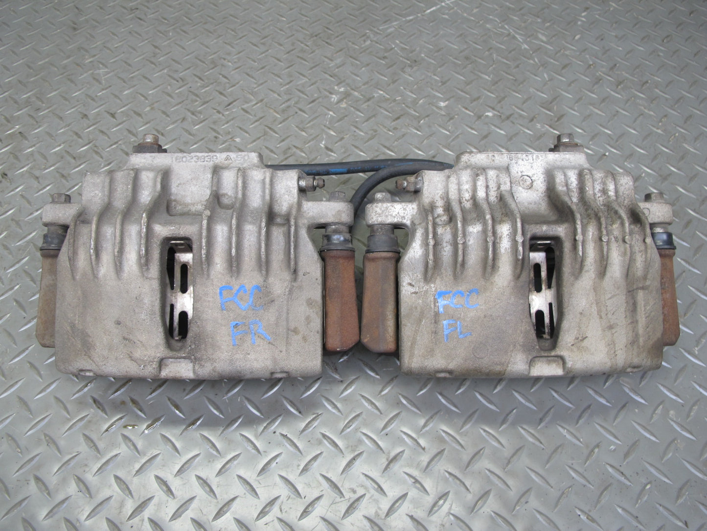 98-02 Chevrolet Camaro Z28 Set of 2 Front Left & Right Brake Caliper OEM
