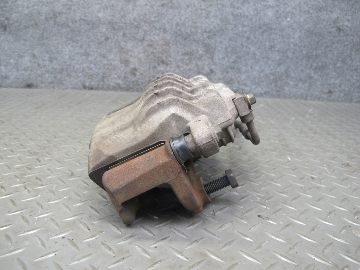 98-02 Chevrolet Camaro Z28 Set of 2 Front Left & Right Brake Caliper OEM