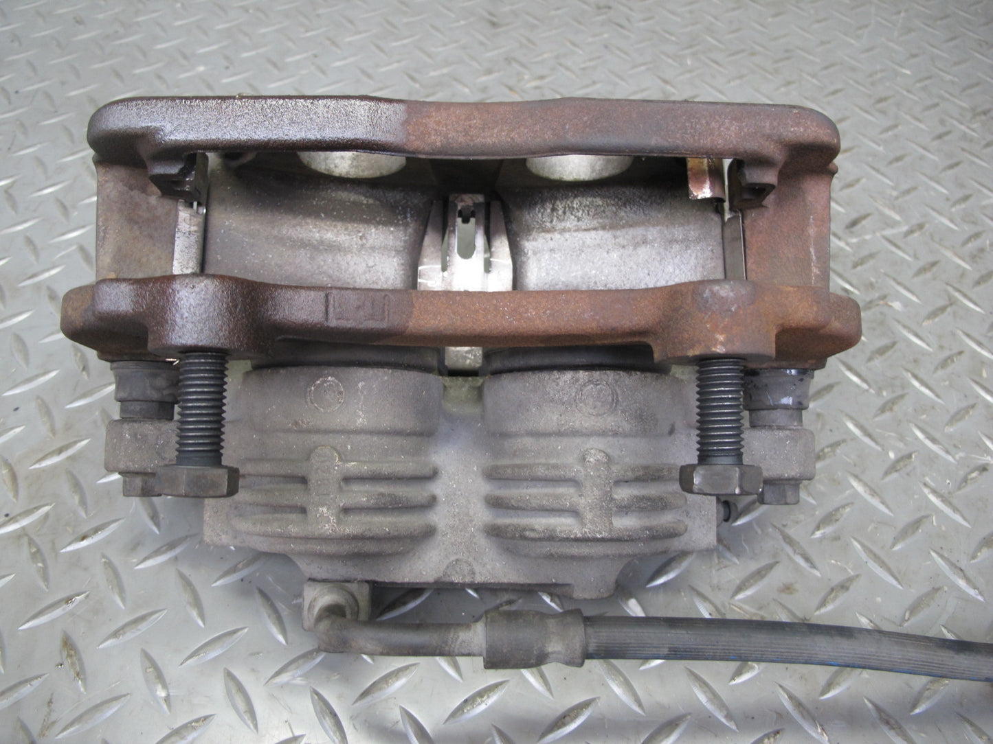 98-02 Chevrolet Camaro Z28 Set of 2 Front Left & Right Brake Caliper OEM