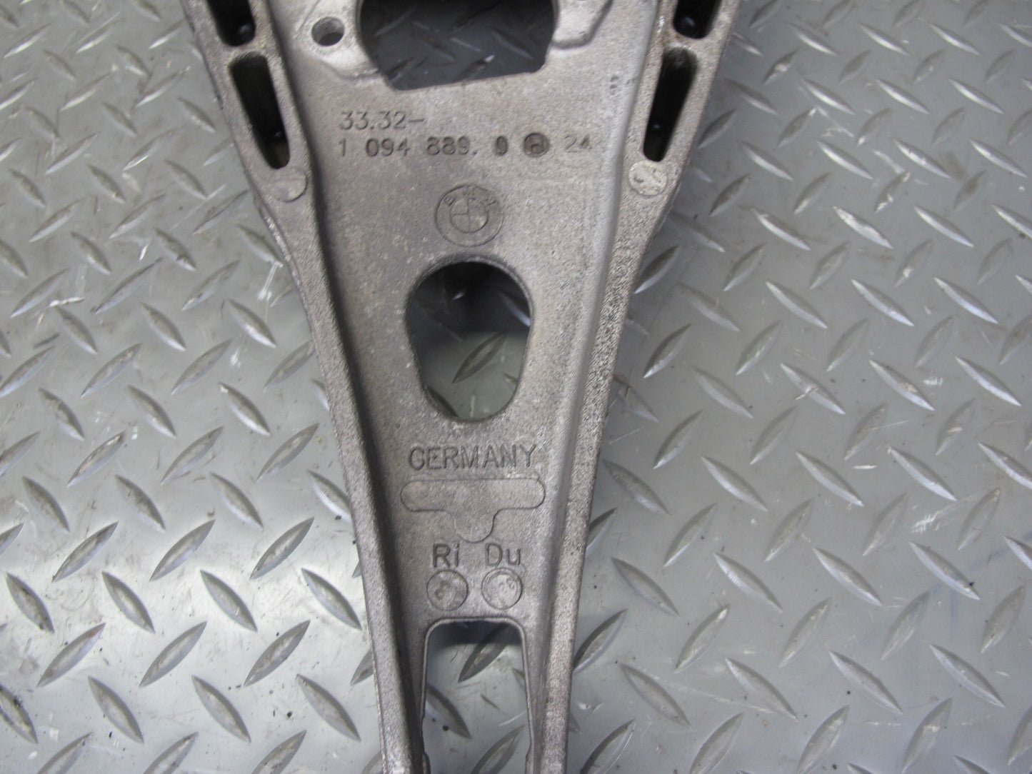 2001-2006 BMW E46 Set of 2 Rear Left & Right Suspension Upper Control Arm
