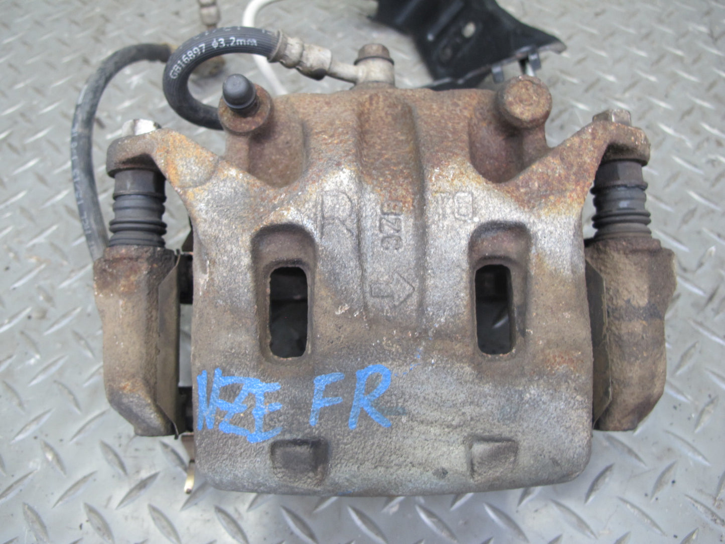 10-14 Nissan 370Z Z34 Convertible Set of 2 Front Left & Right Brake Caliper OEM