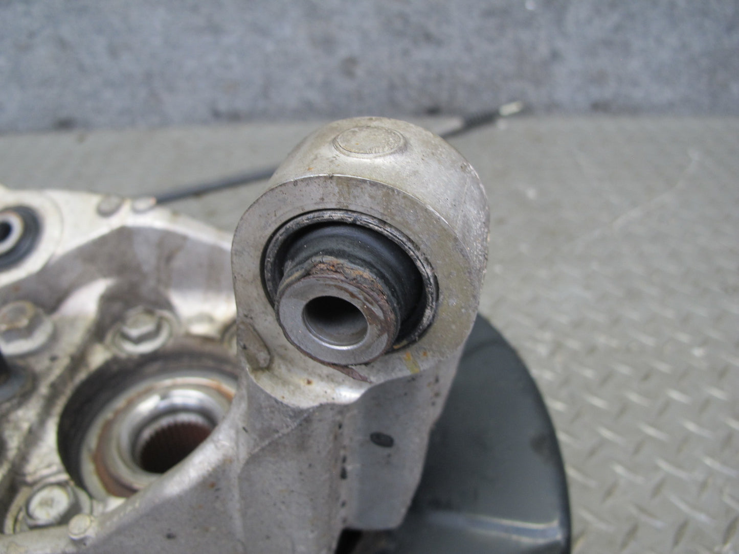 13-14 Nissan 370Z Z34 Rear Right Spindle Knuckle Wheel Hub Bearing 89K Miles OEM