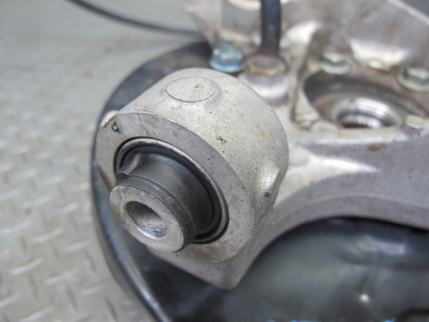 13-14 Nissan 370Z Z34 Rear Right Spindle Knuckle Wheel Hub Bearing 89K Miles OEM