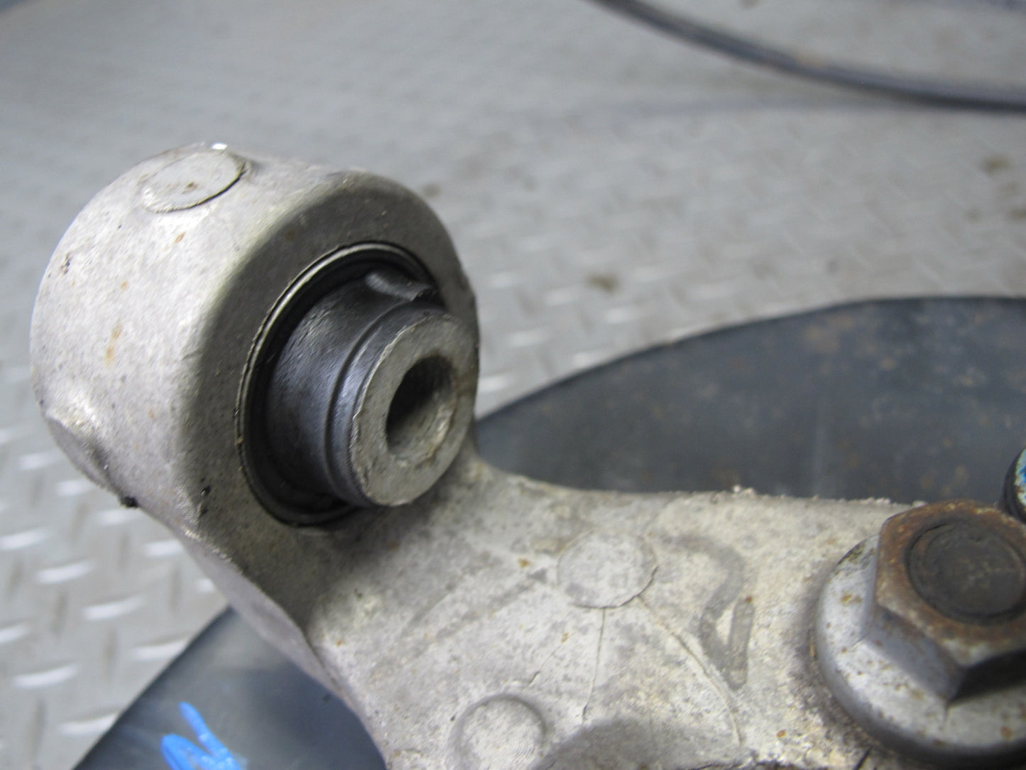 13-14 Nissan 370Z Z34 Rear Right Spindle Knuckle Wheel Hub Bearing 89K Miles OEM