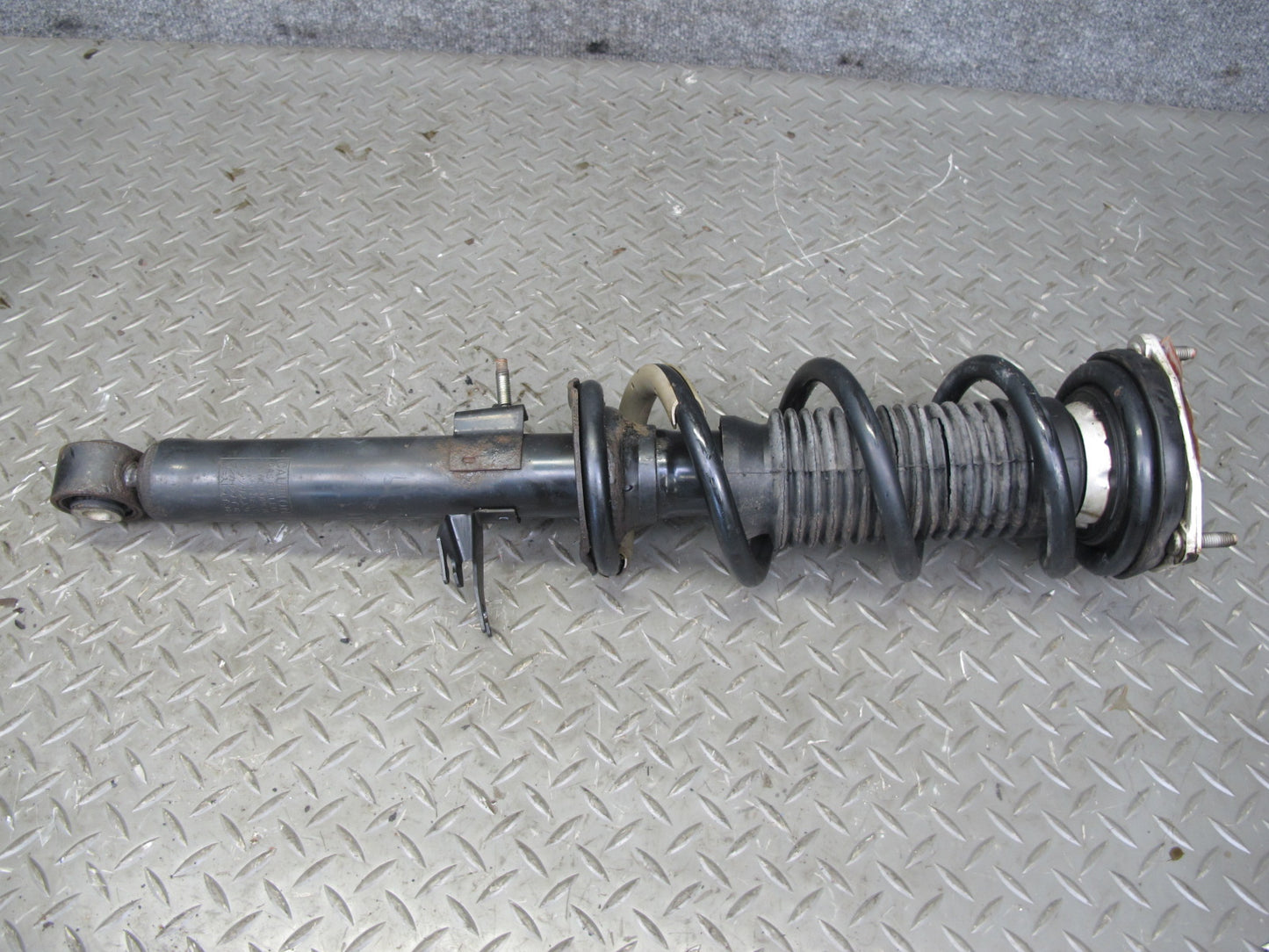 09-14 Nissan Z34 370Z RWD Set of 2 Front Suspension Shock Strut Absorber 89K OEM