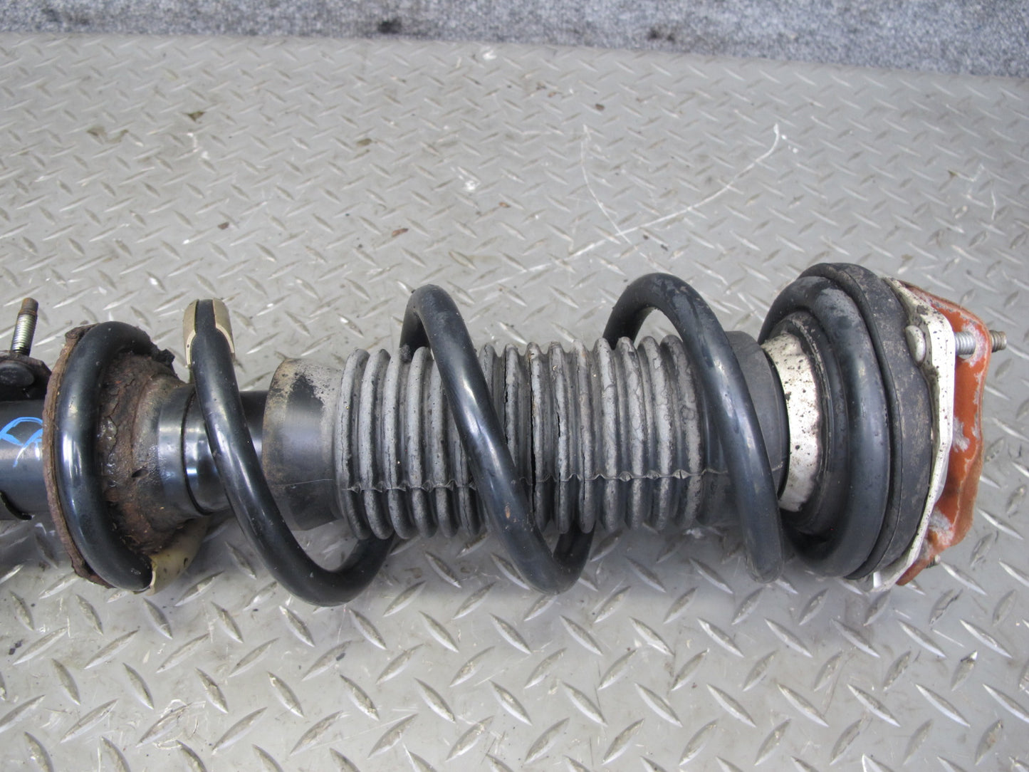 09-14 Nissan Z34 370Z RWD Set of 2 Front Suspension Shock Strut Absorber 89K OEM