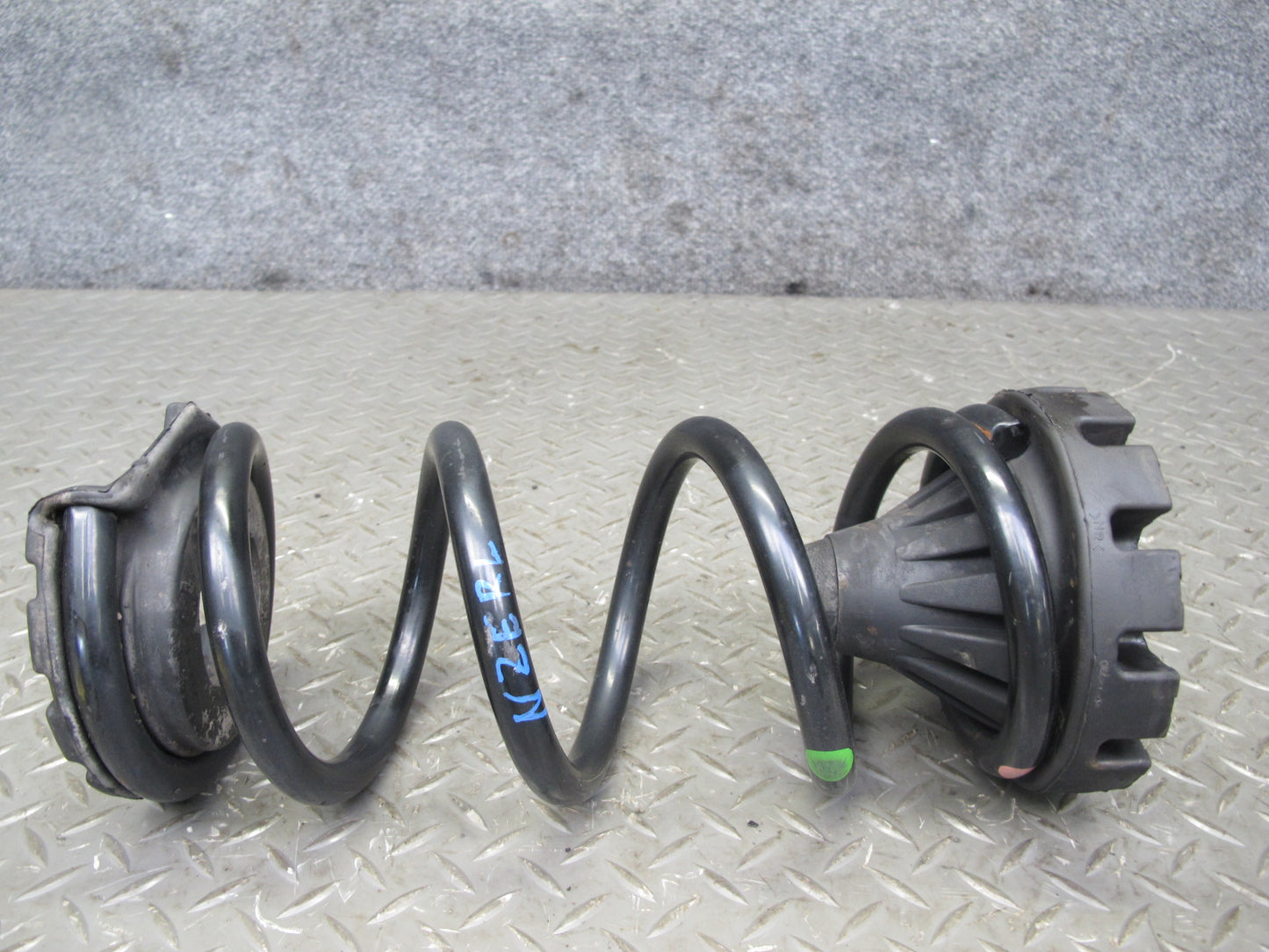 10-14 Nissan Z34 370Z Convertible Set of 2 Rear Suspension Coil Spring OEM