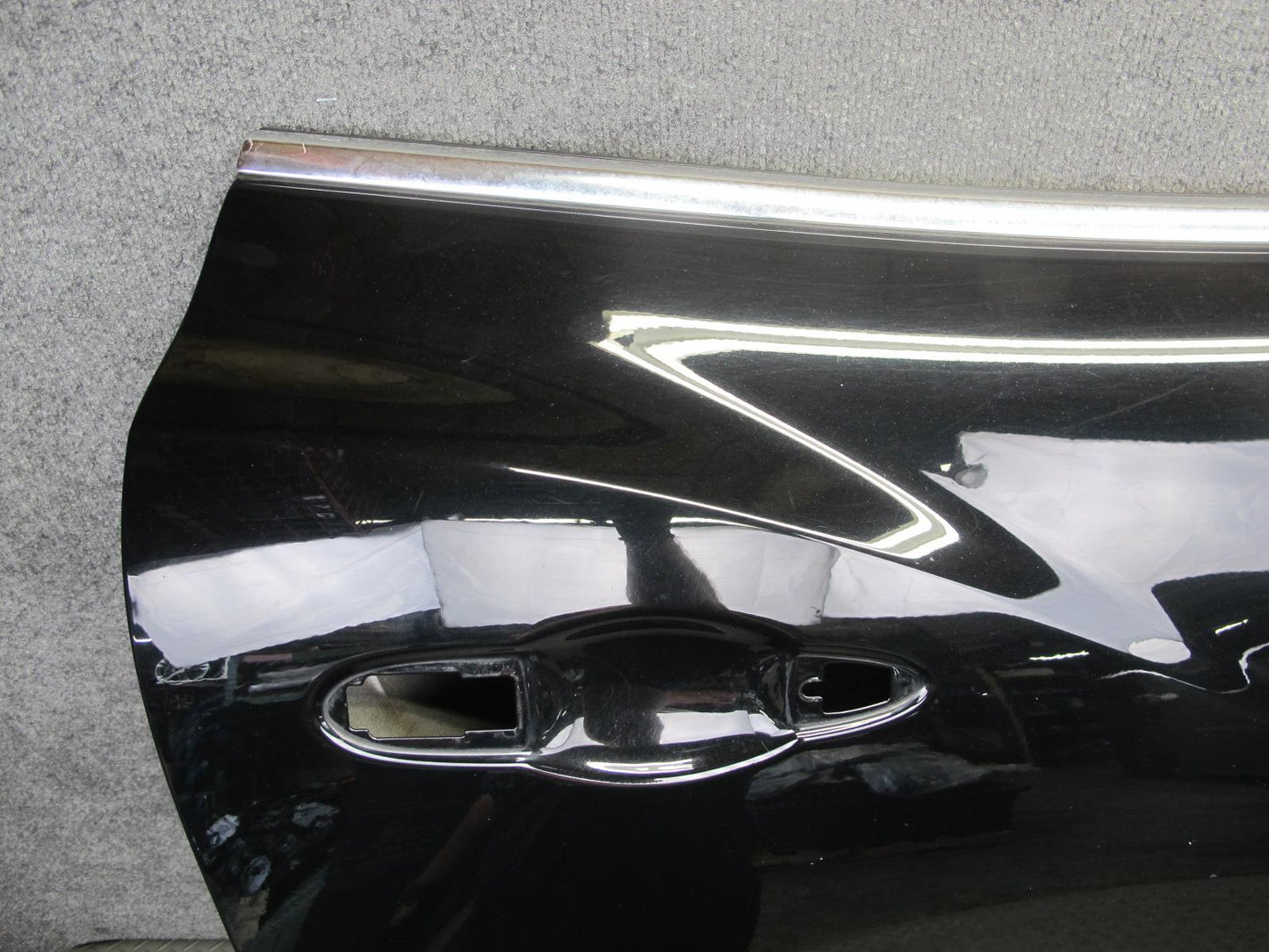 2017-2020 Maserati Levante M161 Rear Right Door Shell Panel Black