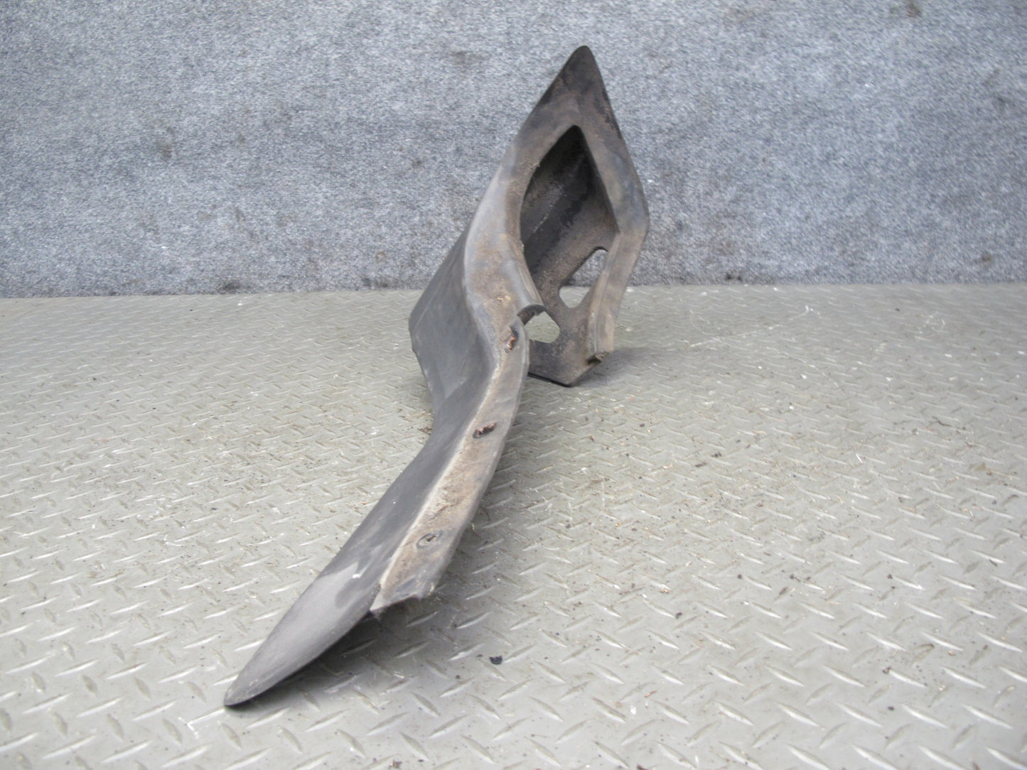 77-85 Mercedes W123 Front Bumper Impact Strip Rubber Trim Cover Pad Set OEM