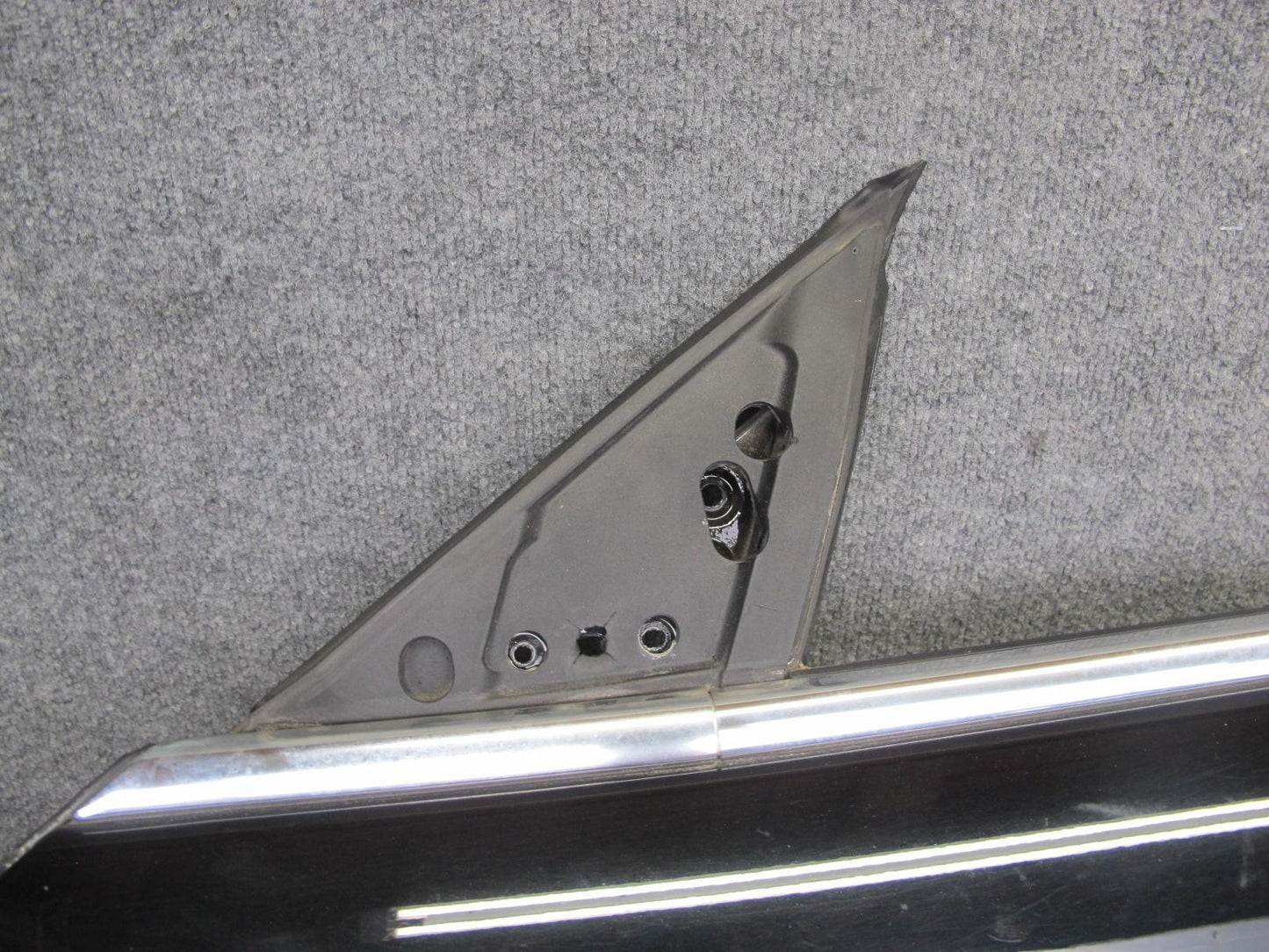 2017-2020 Maserati Levante M161 Front Left Door Shell Panel Black