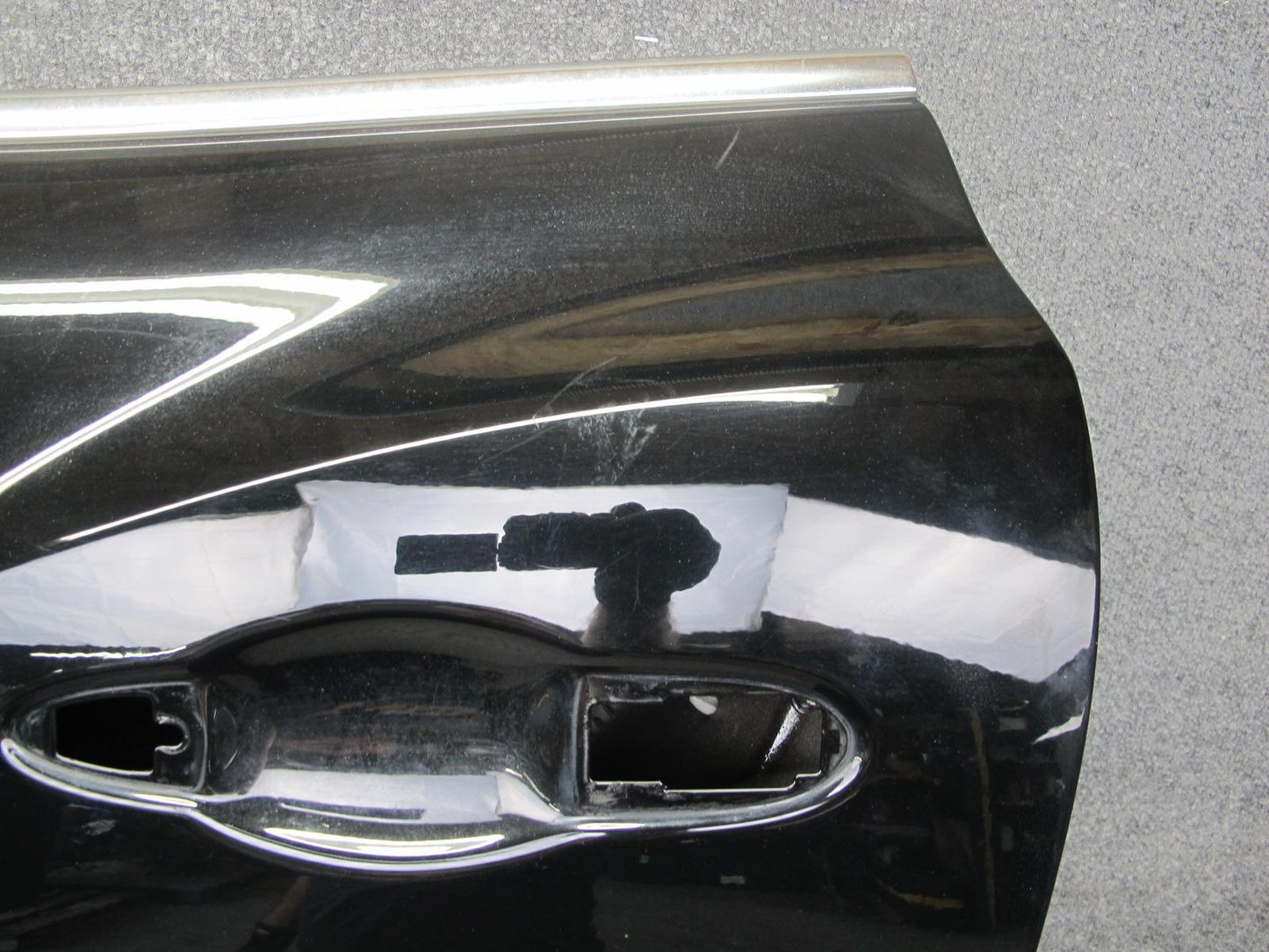 2017-2020 Maserati Levante M161 Rear Left Door Shell Panel Black