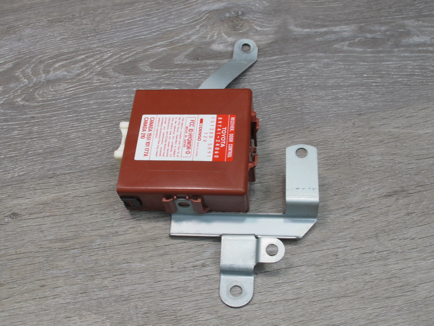 1996 Lexus UZZ30L SC300 SC400 Receiver Door Control Module 89741-24060 OEM