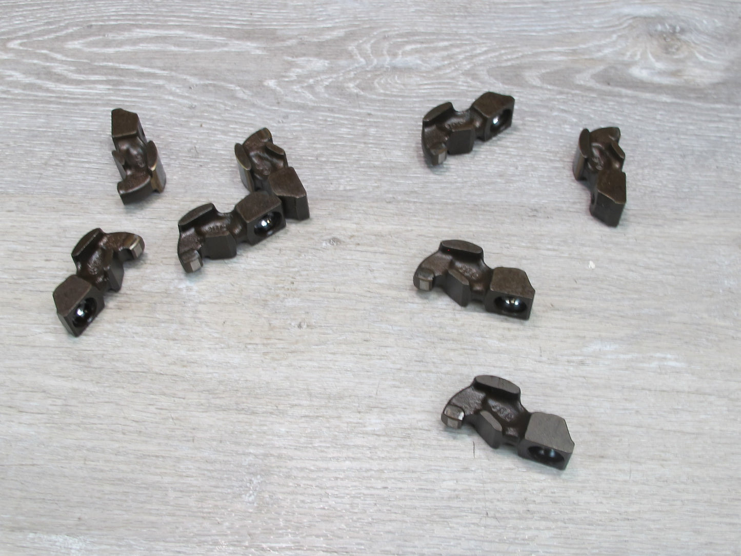 86-91 Mercedes 560SEC 560SEL M117 Rocker Arm & Valve Adjust Shim Set Right OEM