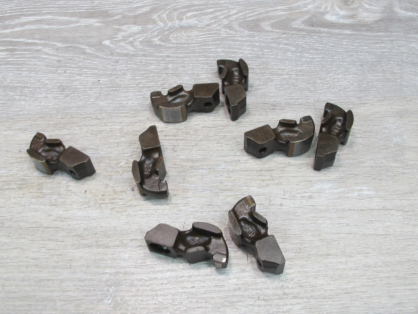 86-91 Mercedes 560SEC 560SEL M117 Rocker Arm & Valve Adjust Shim Set Right OEM