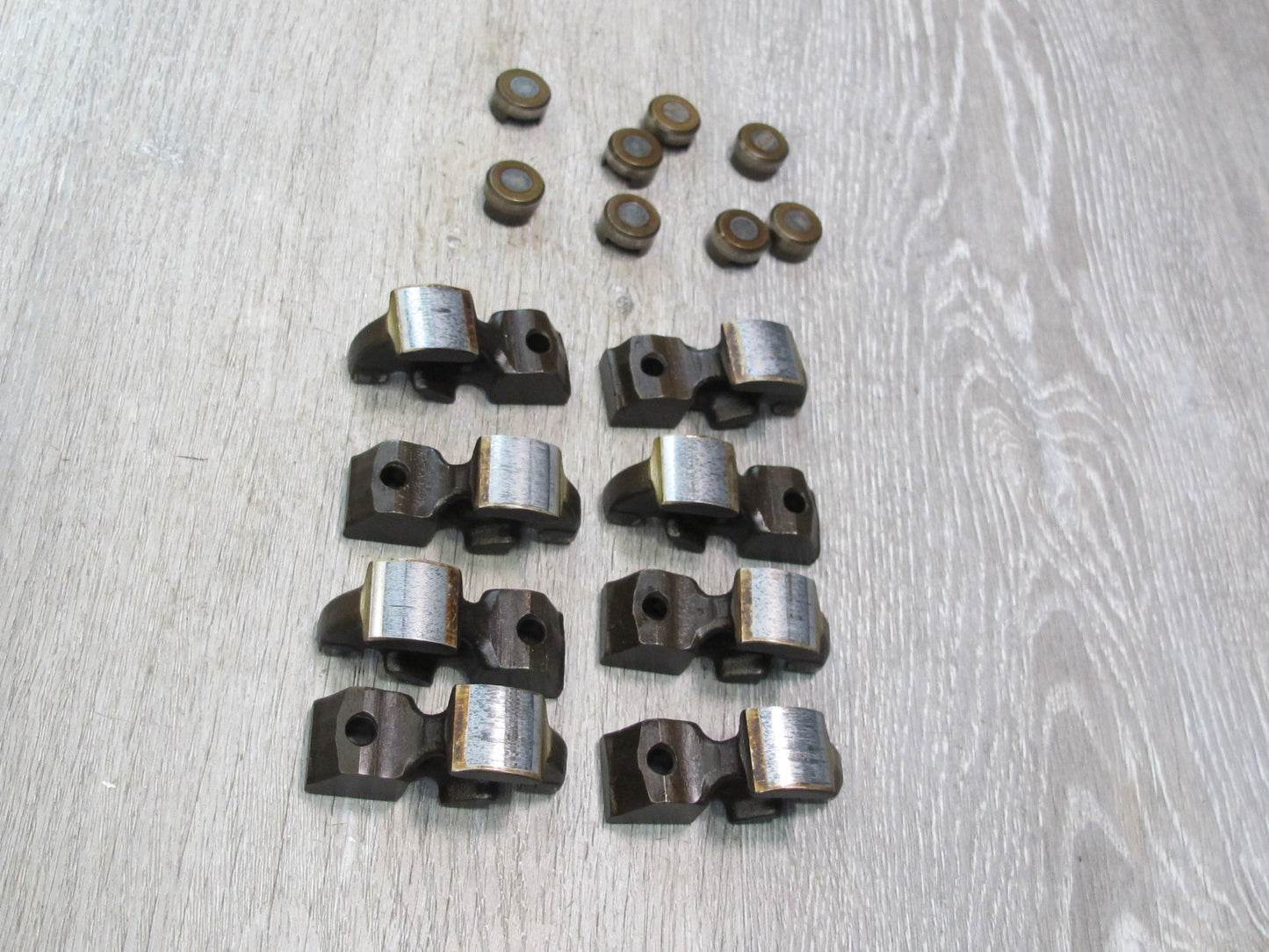 86-91 Mercedes 560SEC 560SEL M117 Rocker Arm & Valve Adjust Shim Set Left OEM