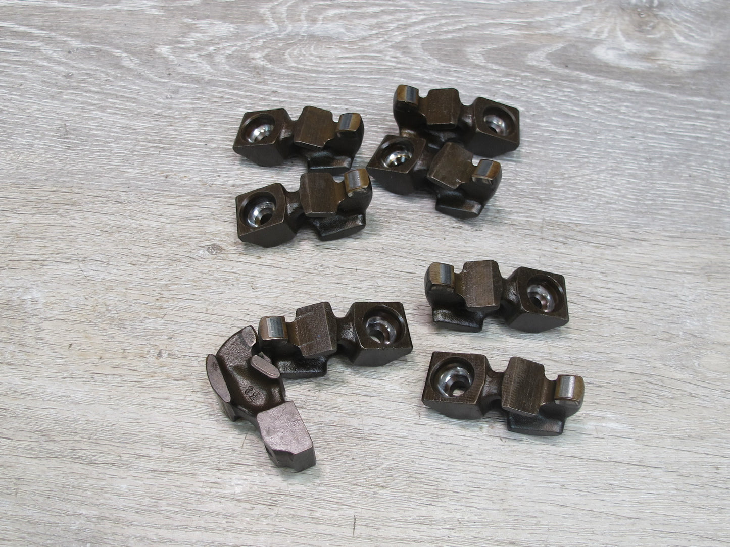 86-91 Mercedes 560SEC 560SEL M117 Rocker Arm & Valve Adjust Shim Set Left OEM