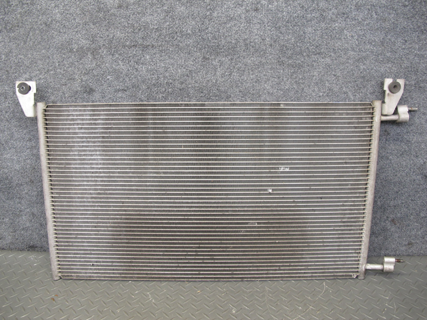 2003-2007 Hummer H2 A/C Air Condition Condenser