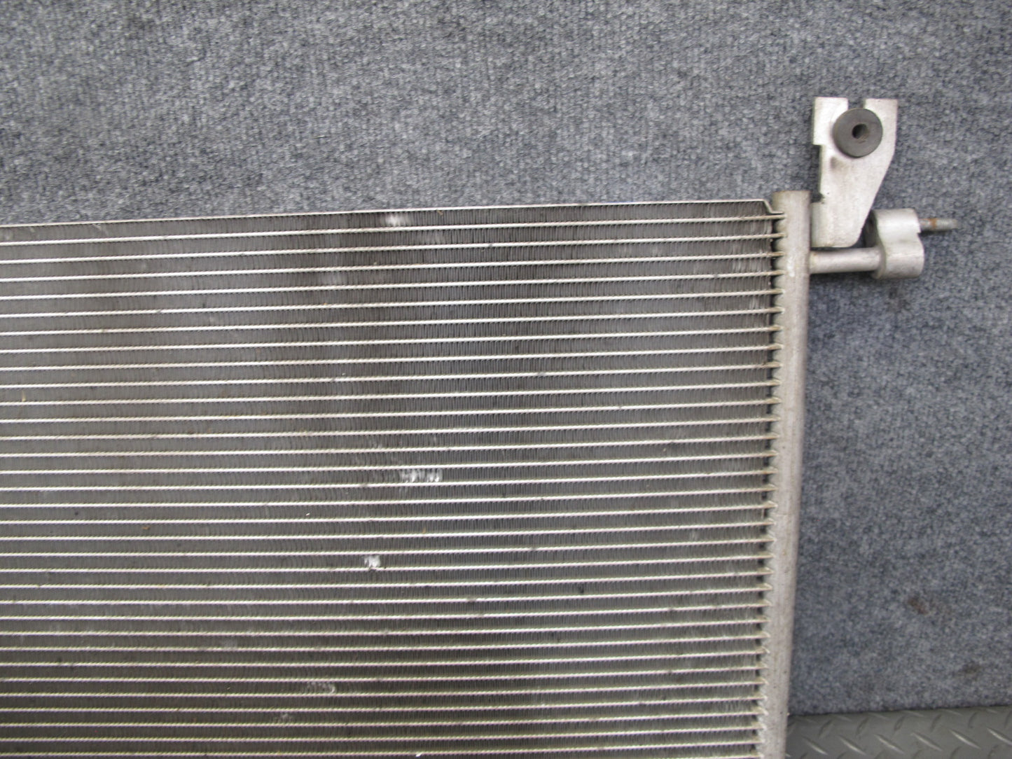 2003-2007 Hummer H2 A/C Air Condition Condenser