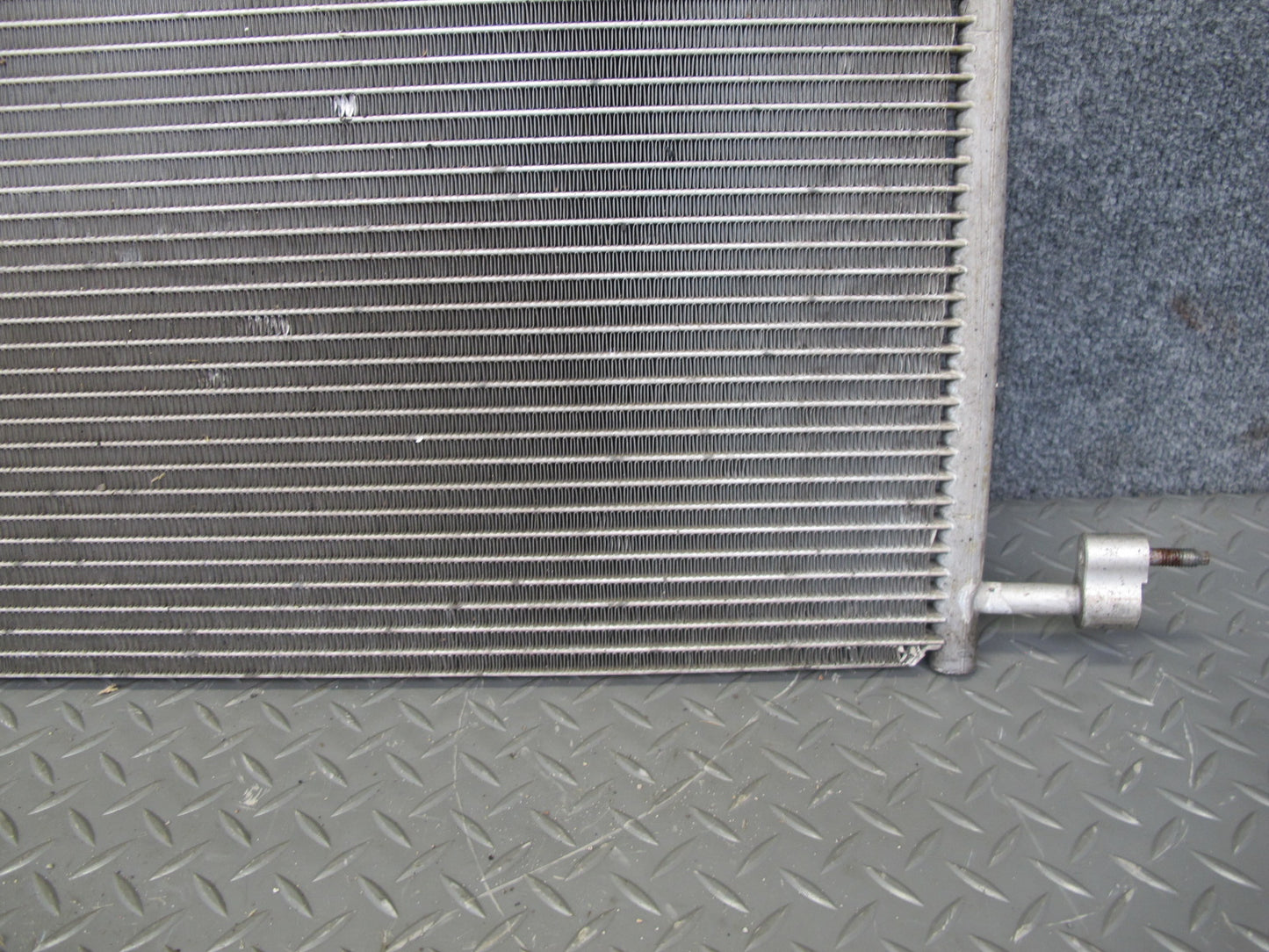 2003-2007 Hummer H2 A/C Air Condition Condenser