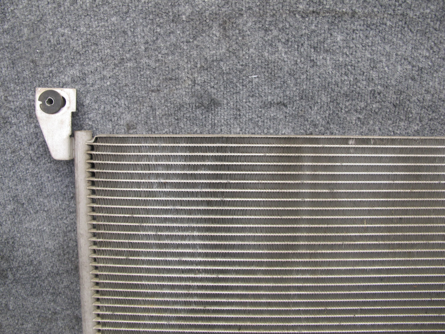 2003-2007 Hummer H2 A/C Air Condition Condenser