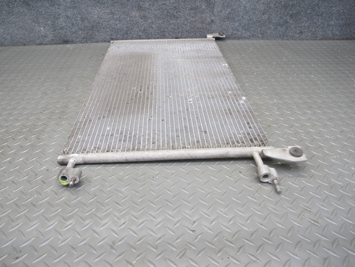 2003-2007 Hummer H2 A/C Air Condition Condenser