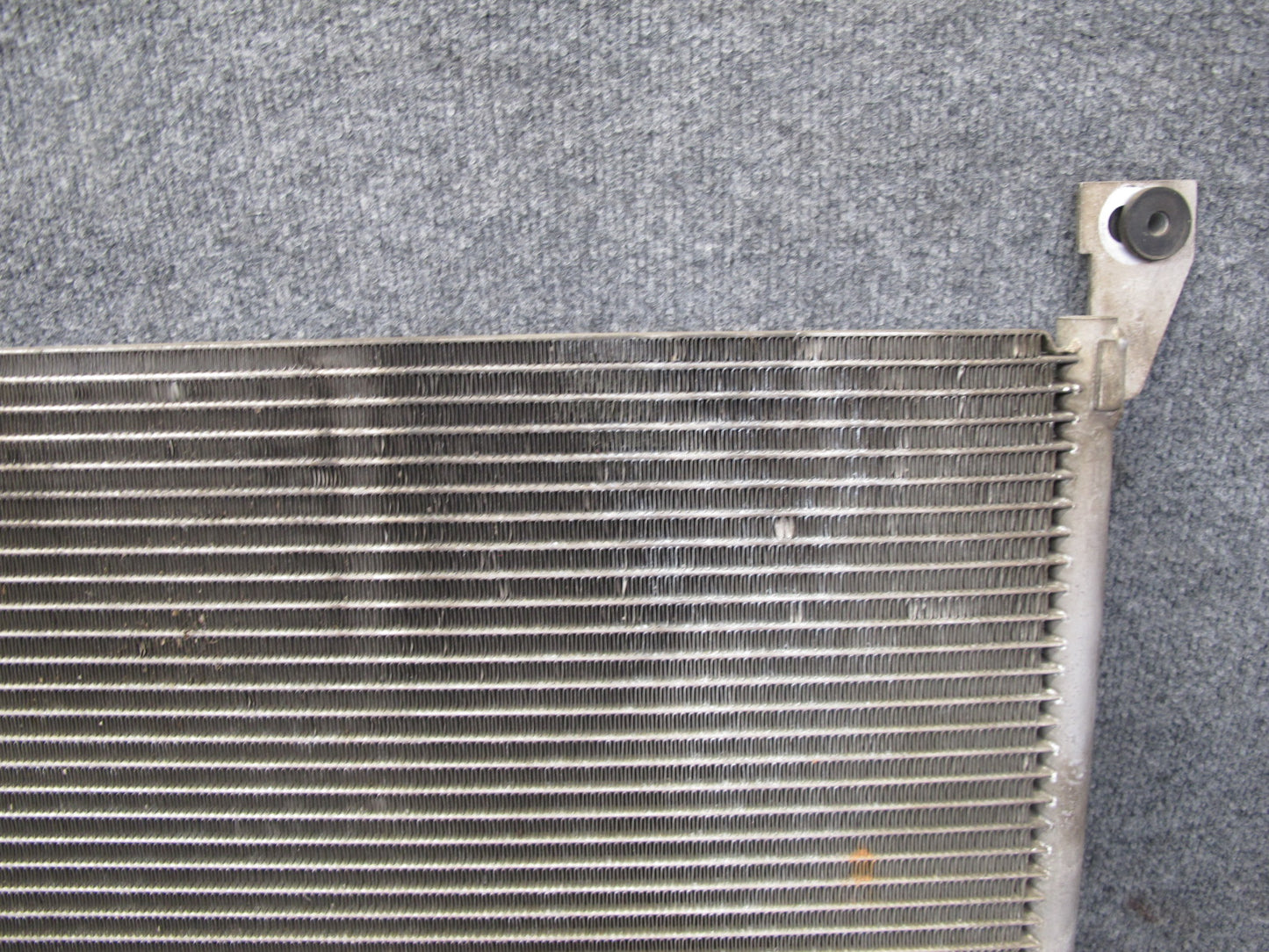 2003-2007 Hummer H2 A/C Air Condition Condenser