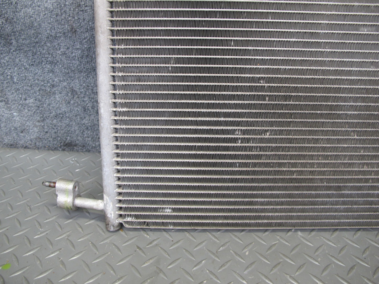 2003-2007 Hummer H2 A/C Air Condition Condenser