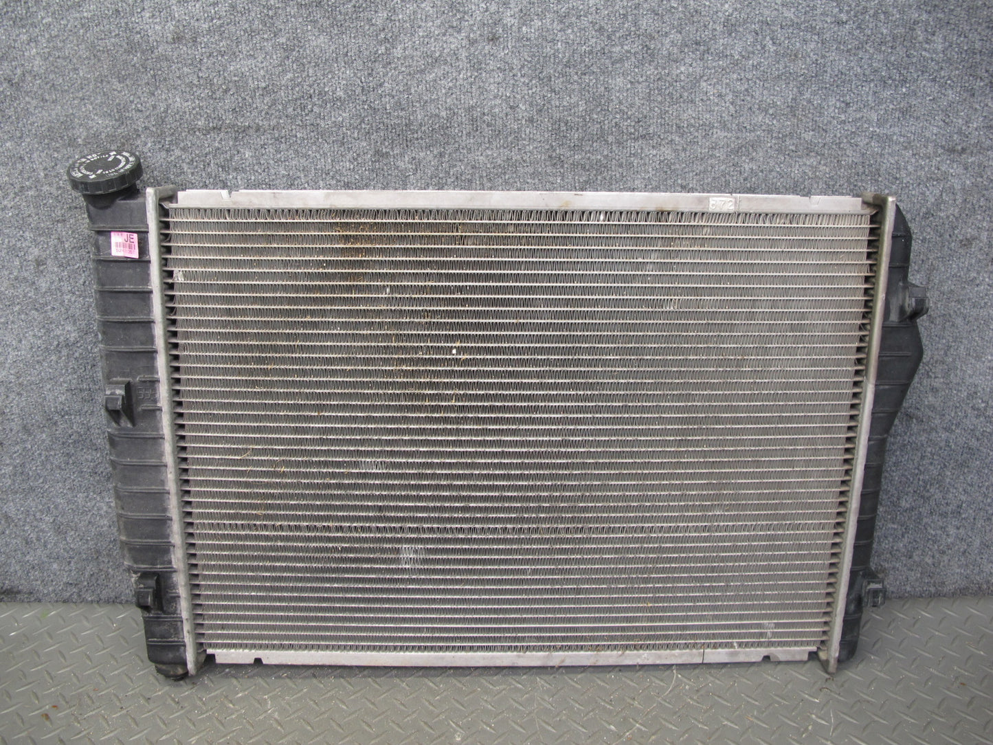 98-99 Chevrolet Camaro 5.7L V8 LS1 A/T Engine Cooling Radiator 52471357 OEM