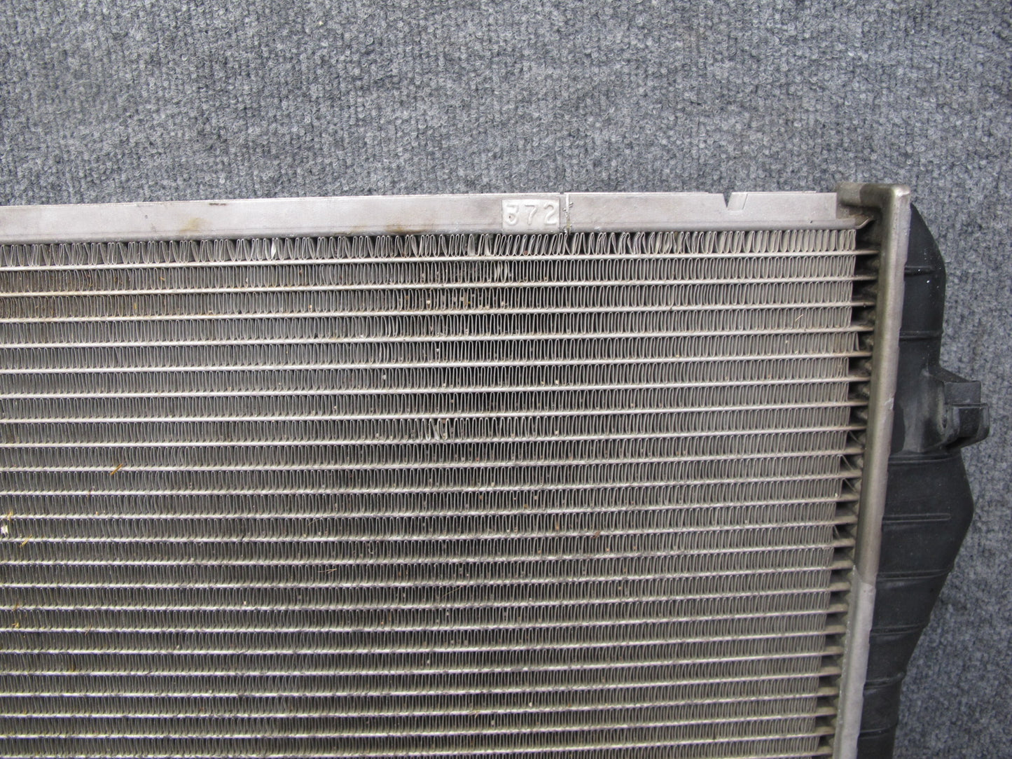 98-99 Chevrolet Camaro 5.7L V8 LS1 A/T Engine Cooling Radiator 52471357 OEM