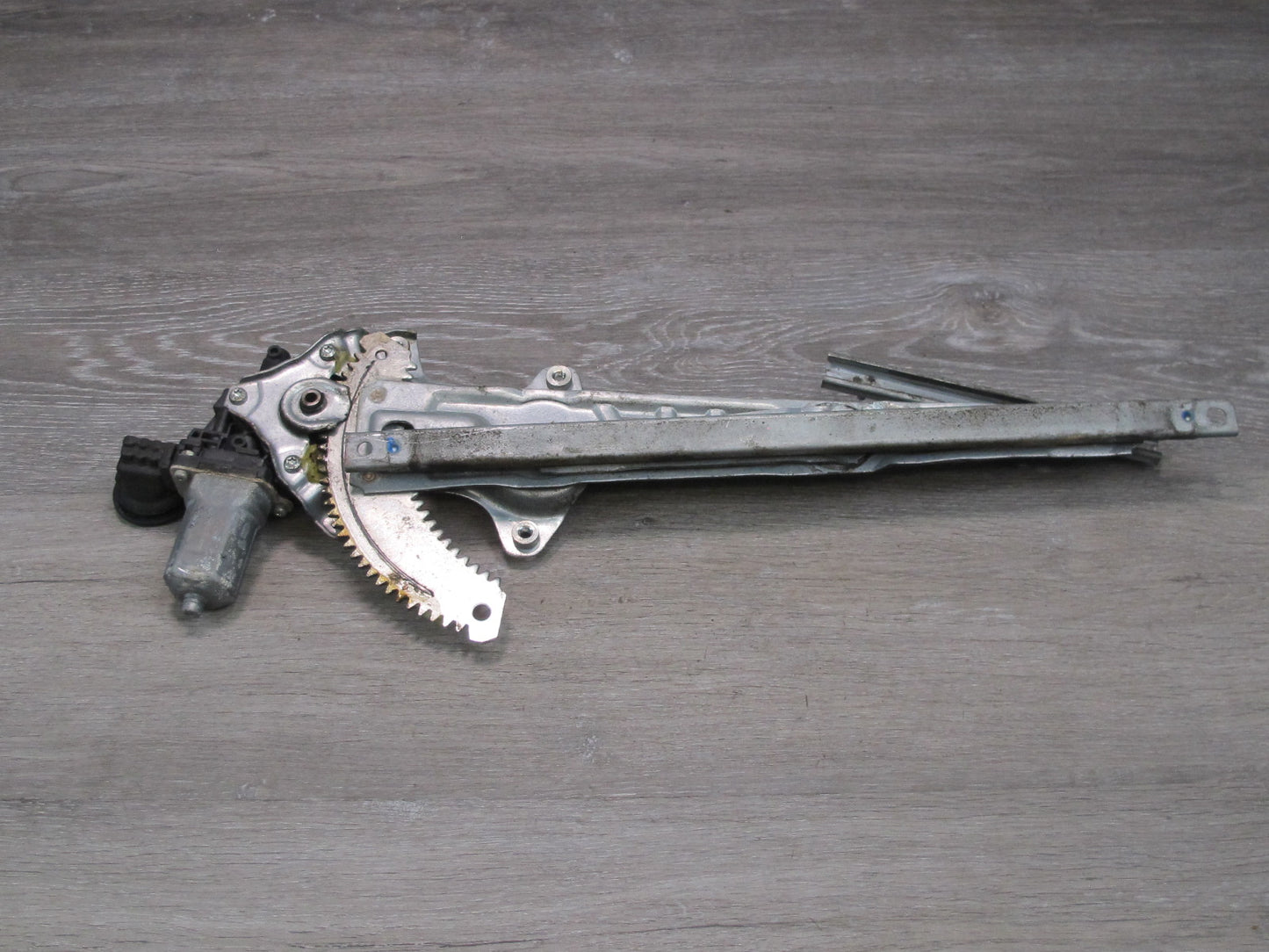 2014-2020 Infiniti QX60 Rear Right Door Window Regulator w Motor