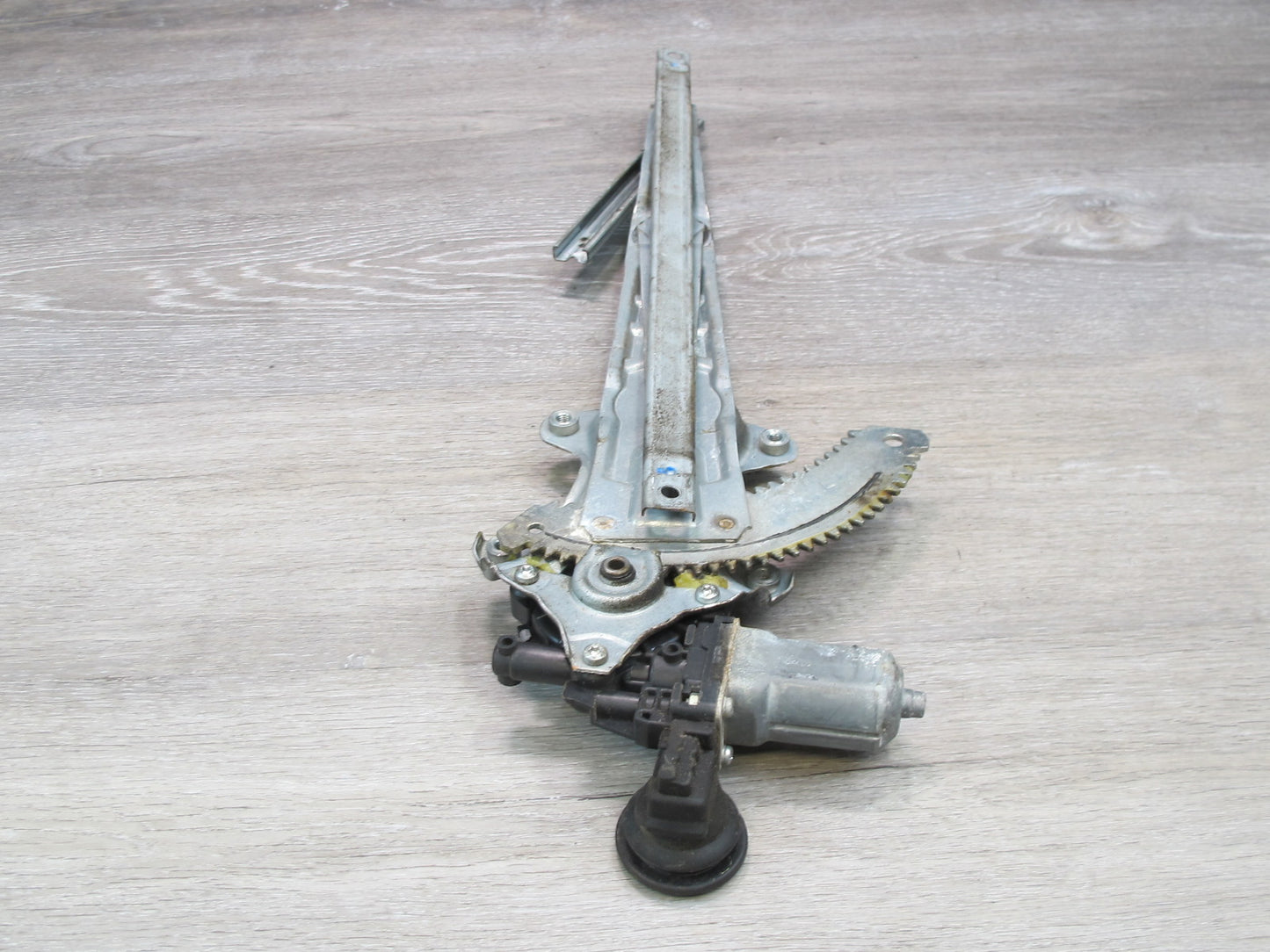 2014-2020 Infiniti QX60 Rear Right Door Window Regulator w Motor
