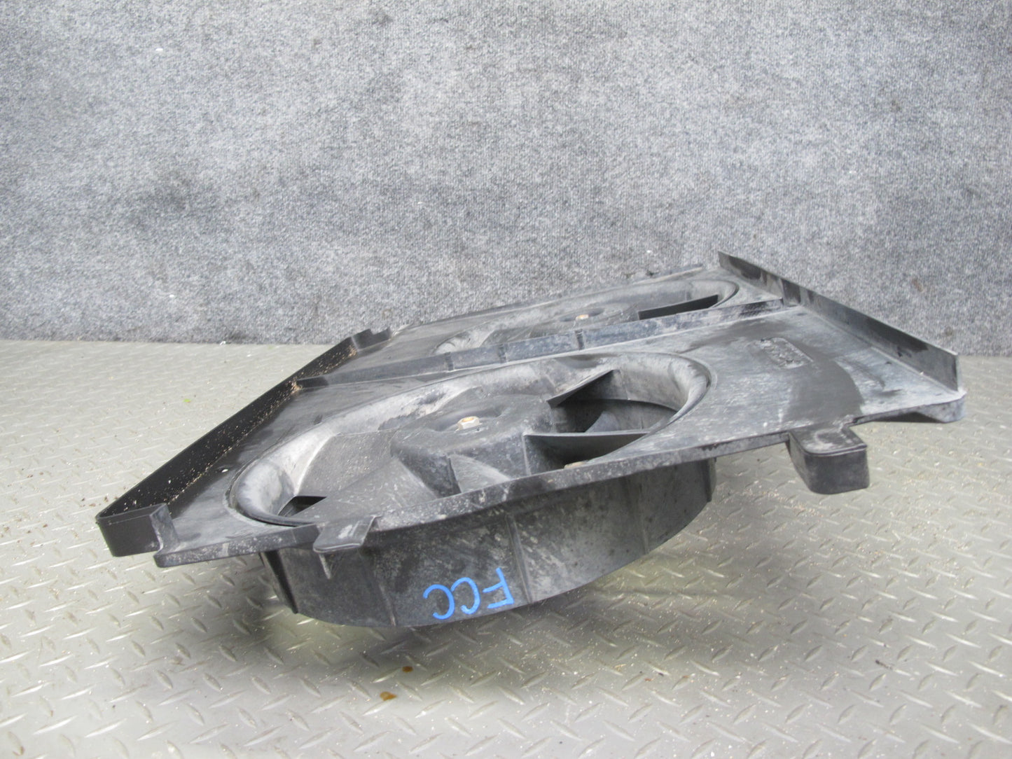 98-02 Chevrolet Camaro Z28 5.7 LS1 Engine Radiator Dual Cooling Fan & Shroud OEM