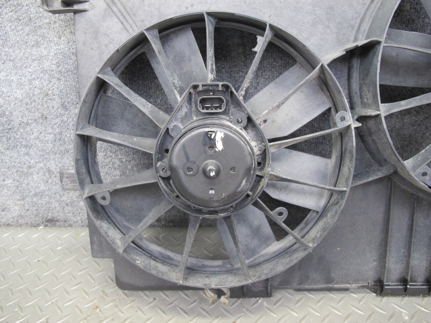 98-02 Chevrolet Camaro Z28 5.7 LS1 Engine Radiator Dual Cooling Fan & Shroud OEM