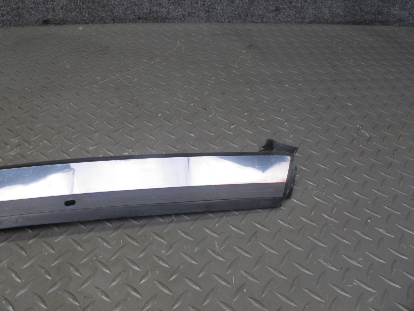 2003-2009 Hummer H2 Front Left Right Windshield A Pillar Trim Molding Panel Set