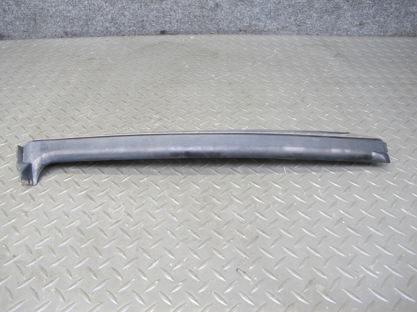 2003-2009 Hummer H2 Front Left Right Windshield A Pillar Trim Molding Panel Set