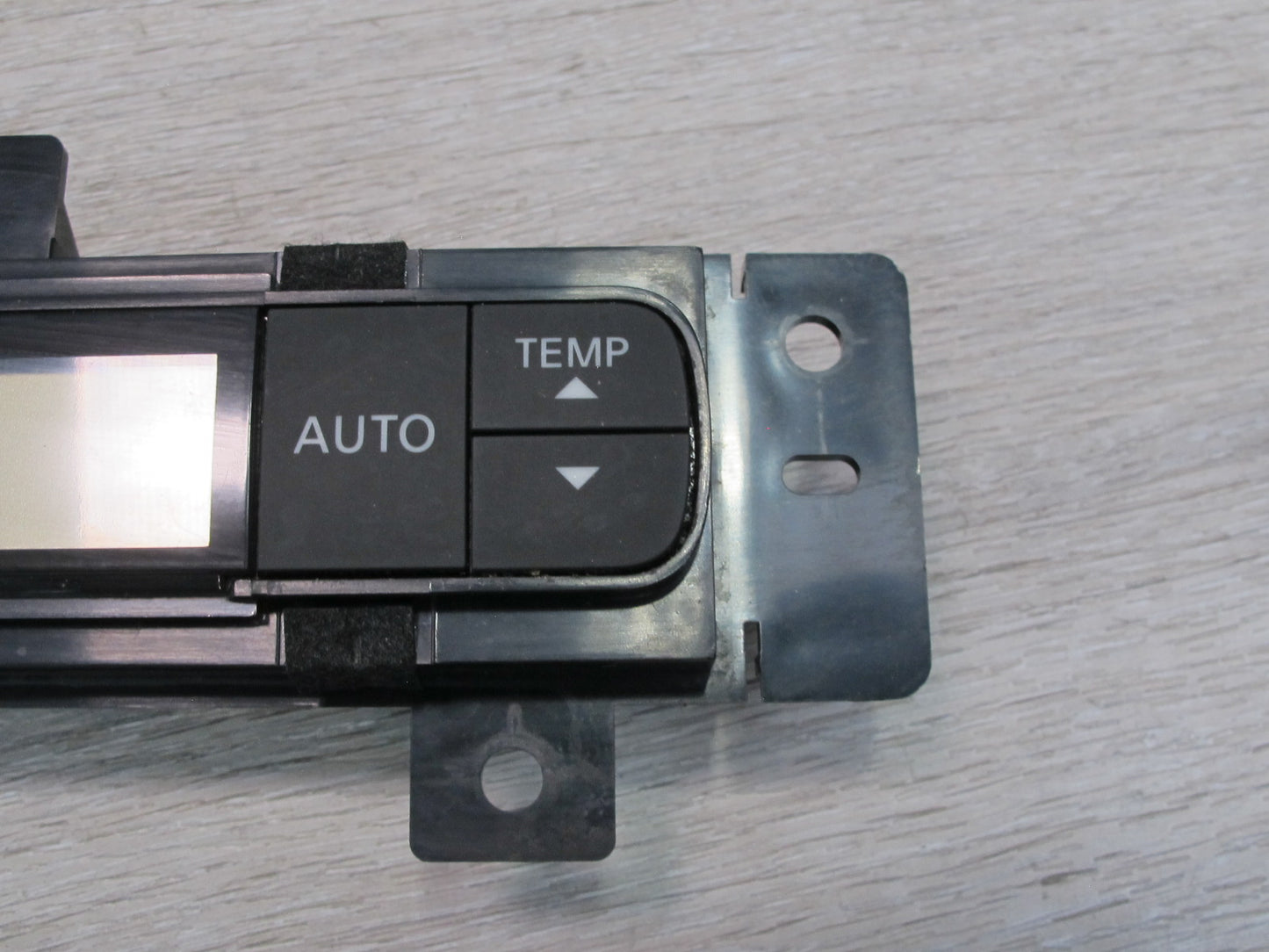 2013-2017 Infiniti JX35 QX60 Rear Center Console A/C Heater Climate Switch
