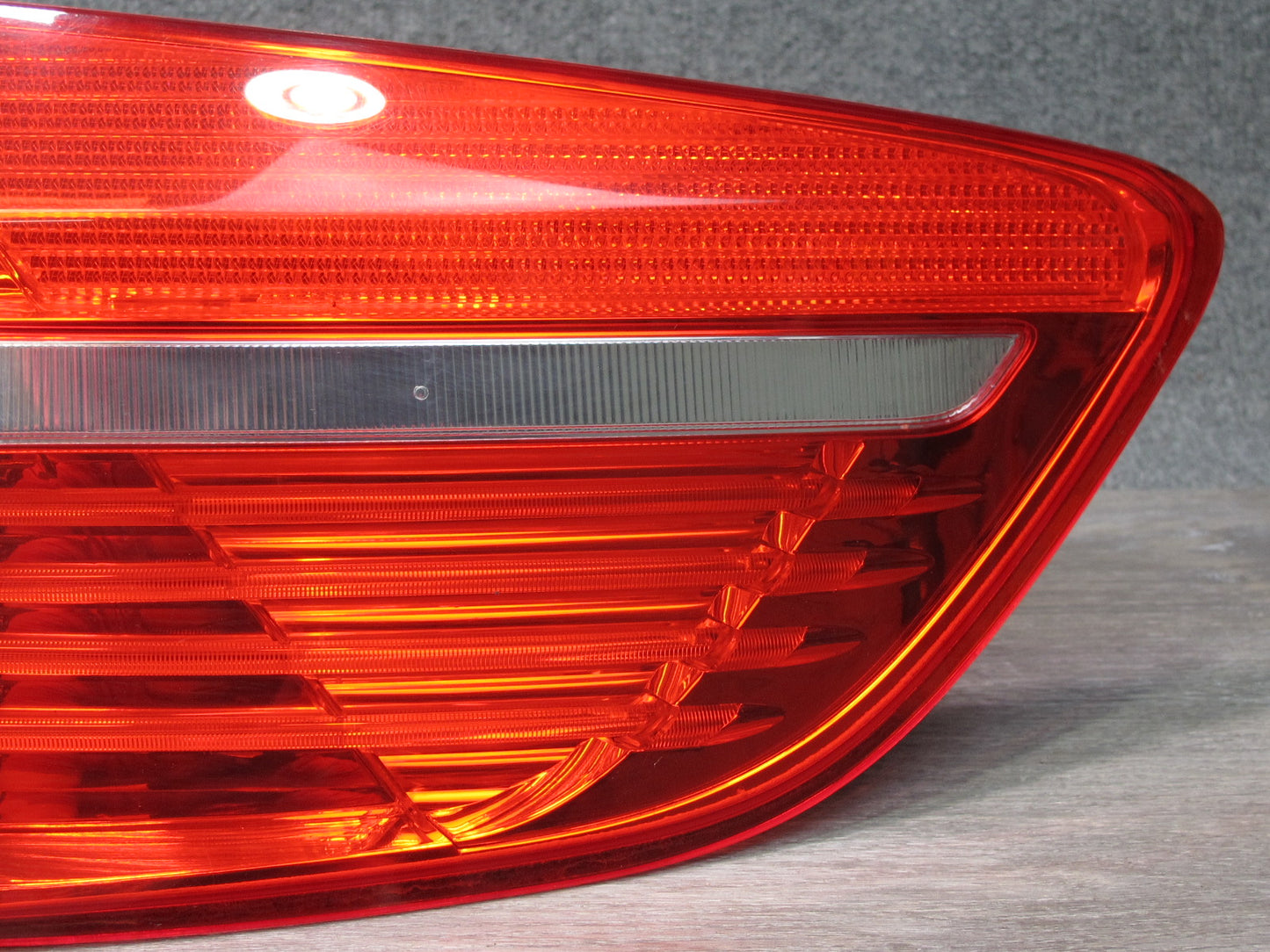 2008-2012 BMW X6 E71 E72 Rear Right Outer Tail Light Lamp