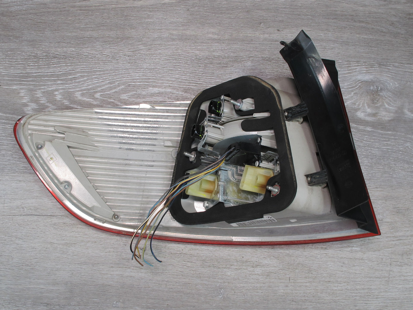 2008-2012 BMW X6 E71 E72 Rear Right Outer Tail Light Lamp