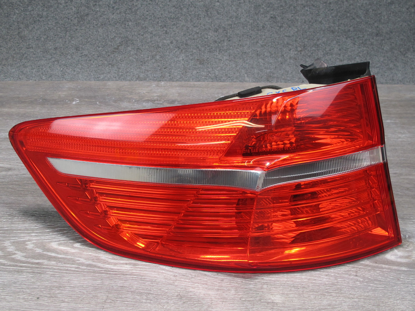 2008-2012 BMW X6 E71 E72 Rear Left Outer Tail Light Lamp