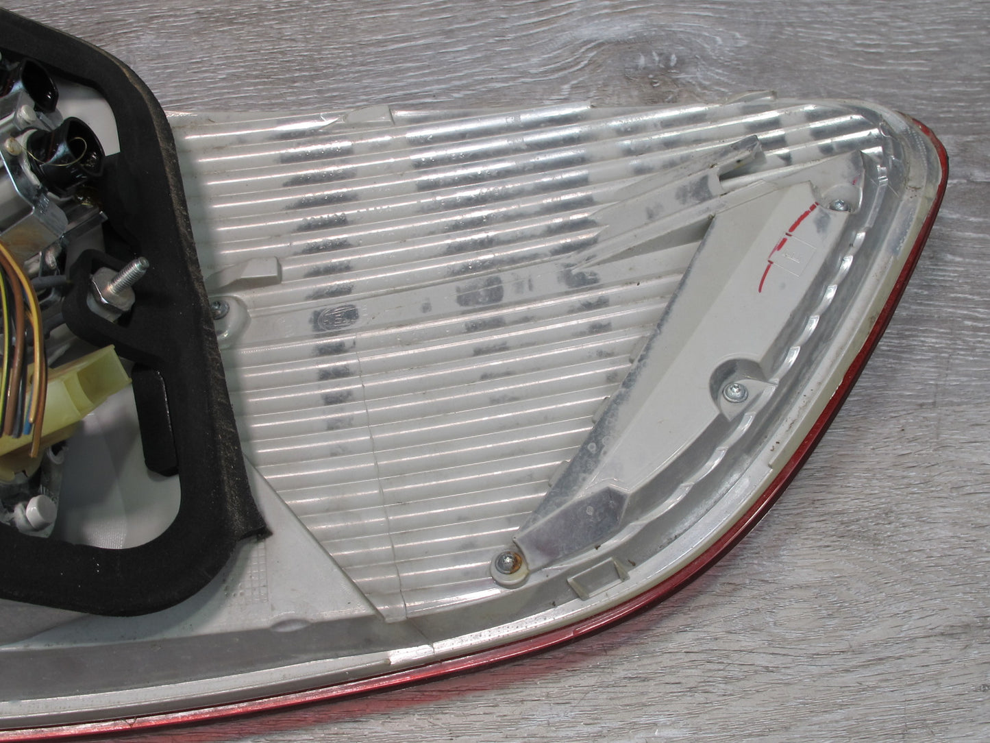 2008-2012 BMW X6 E71 E72 Rear Left Outer Tail Light Lamp